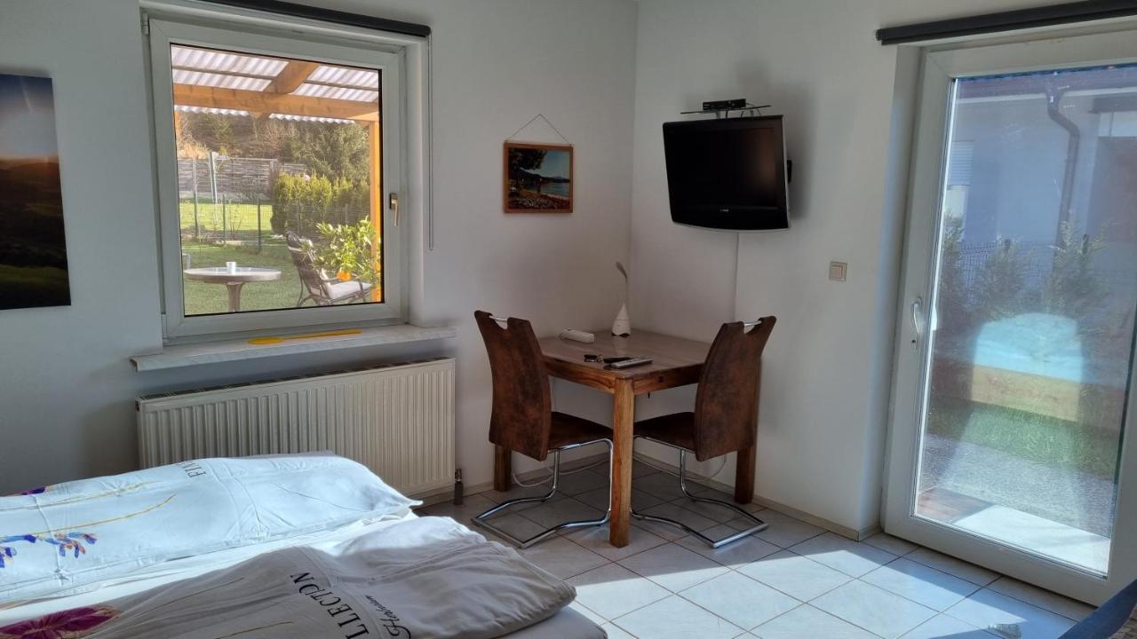 Northwest Studio Apartments Клагенфурте Экстерьер фото